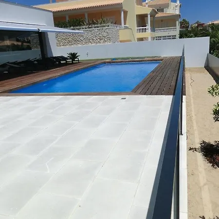 Silva アルマカオ・デ・ペラ